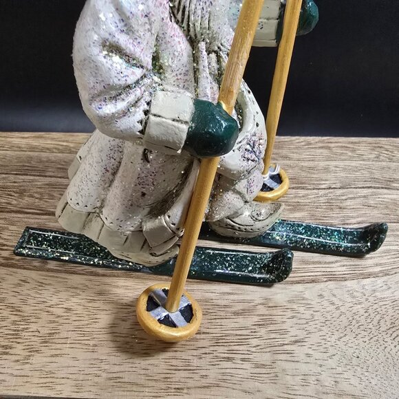 RARE NWT Pam Schifferl Winter White Santa Figurine On Skis Handcrafted Midwest - Picture 9 of 15